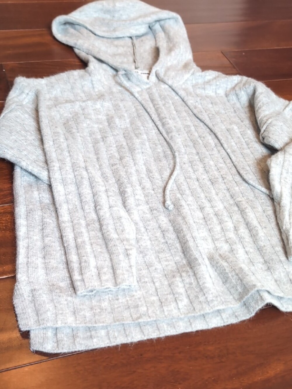 🌸3/$25🌸 Sweet Romeo Light Gray Ribbed Cowl Hoodie Sweater - Picture 3 of 5